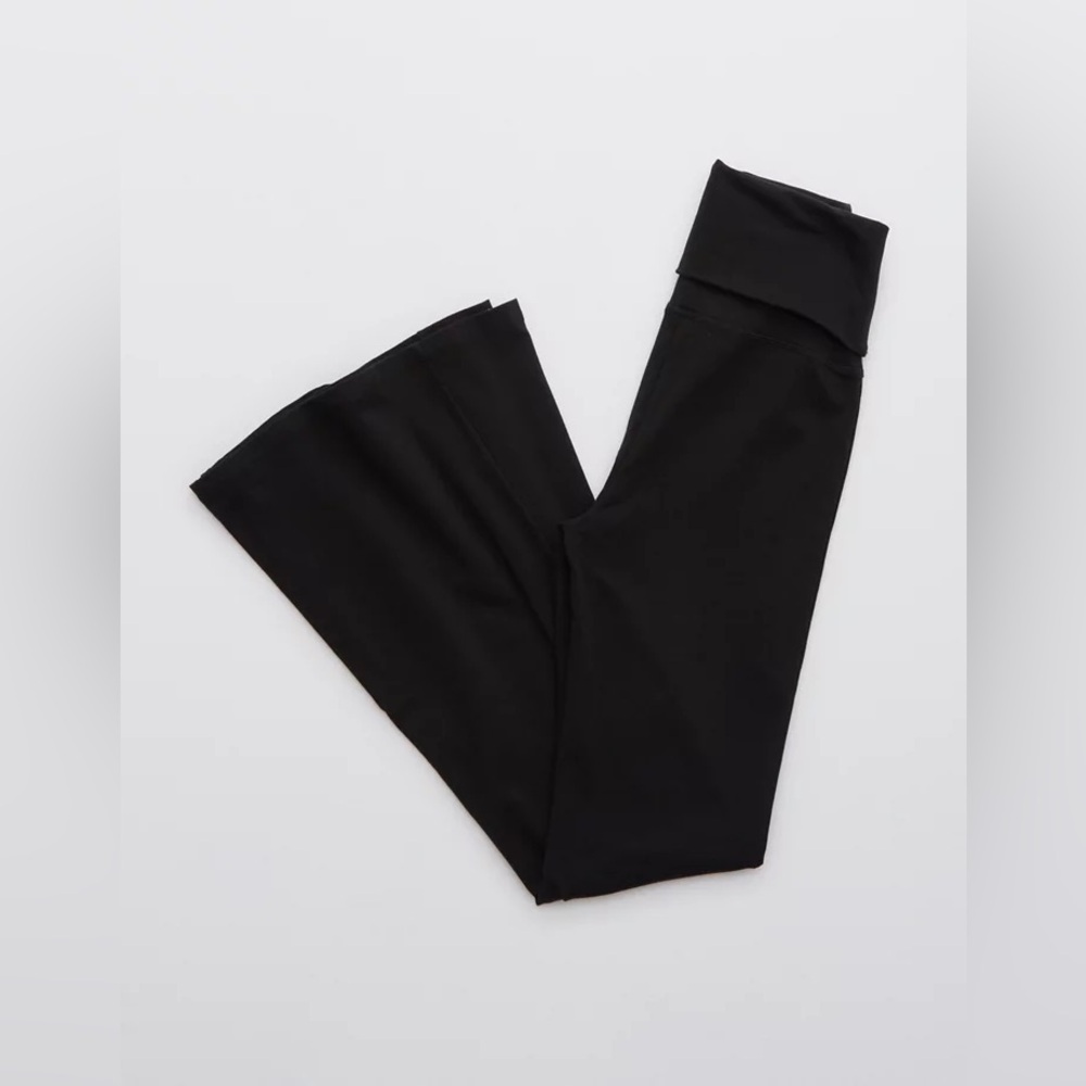OFFLINE By Aerie Black OG Foldover High Waisted Super Flare Leggings size S EUC - Picture 4 of 11